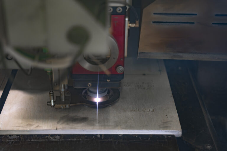 fustelcentrer-dettaglio-laser